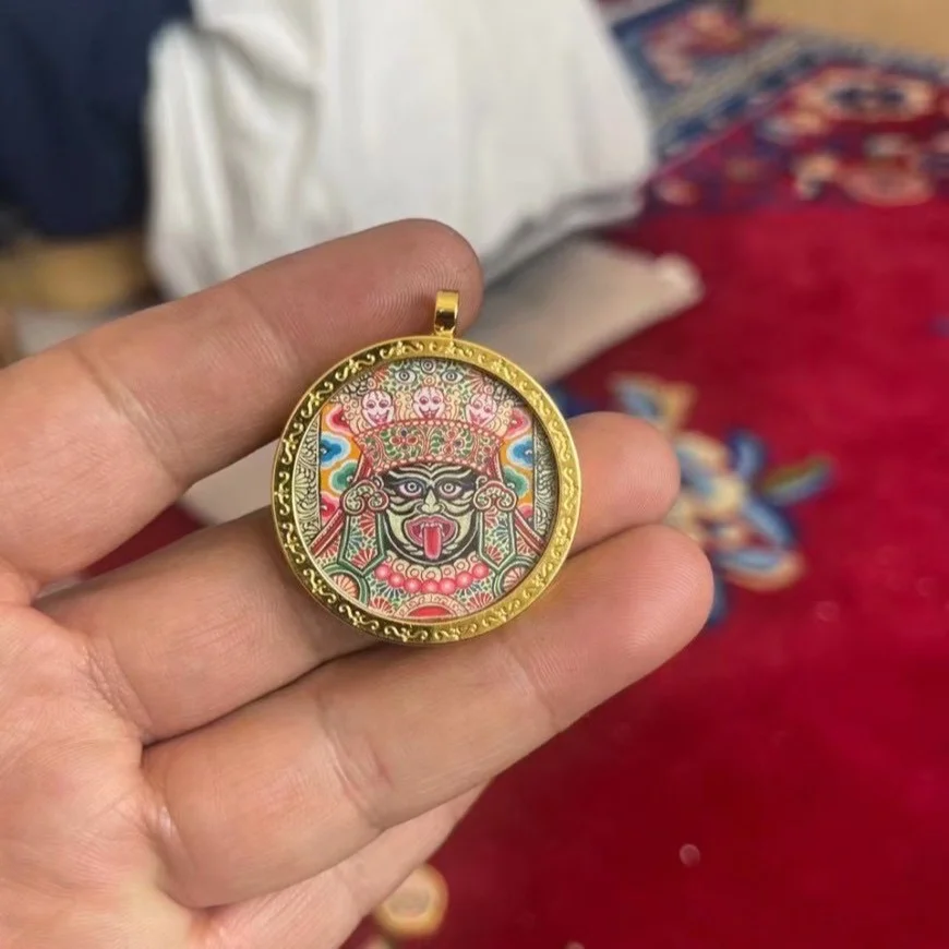 扎基拉姆的寓意和象徵扎基拉姆是藏傳佛教中一位重要的女神，常被稱為 “吉祥天母"或"藏地女財神”